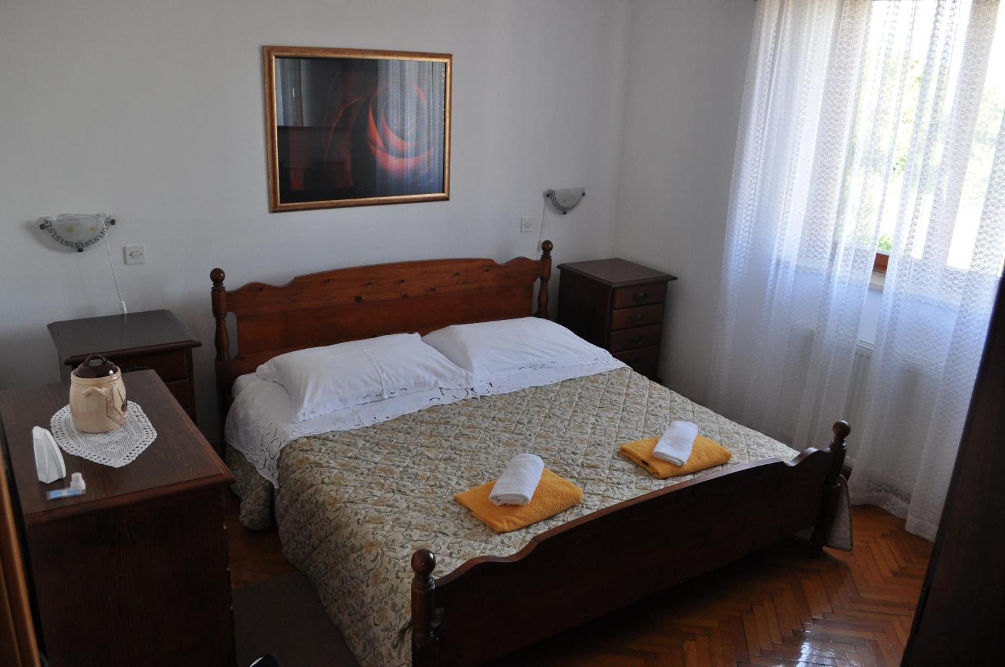 Apartman Ostrea *** Bale Exteriér fotografie
