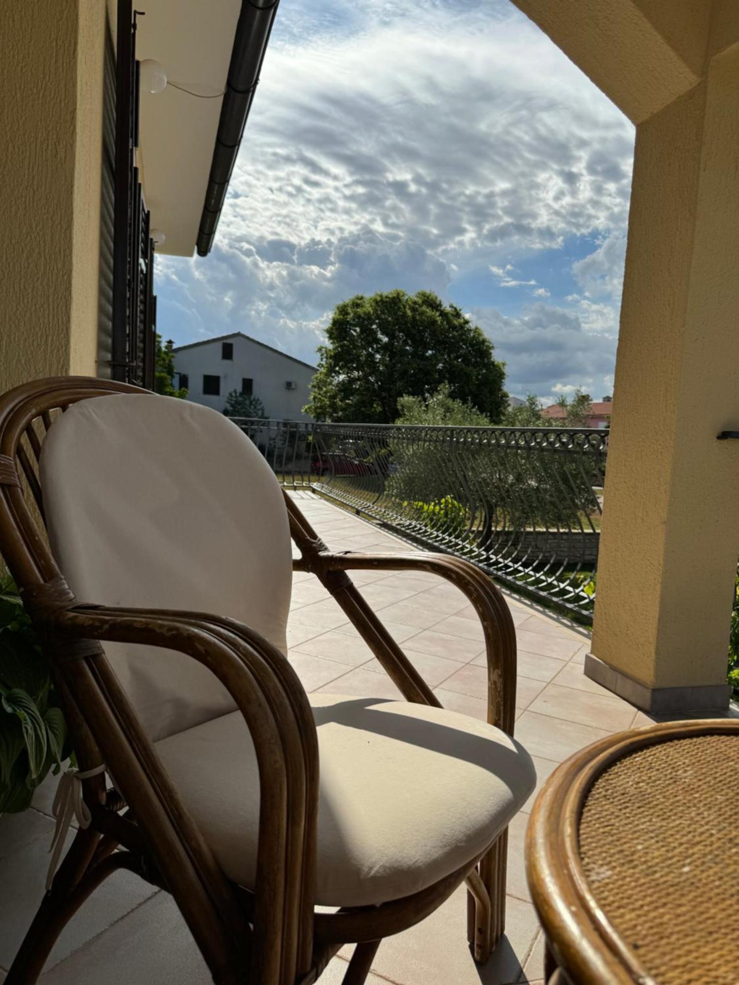 Apartman Ostrea *** Bale Exteriér fotografie